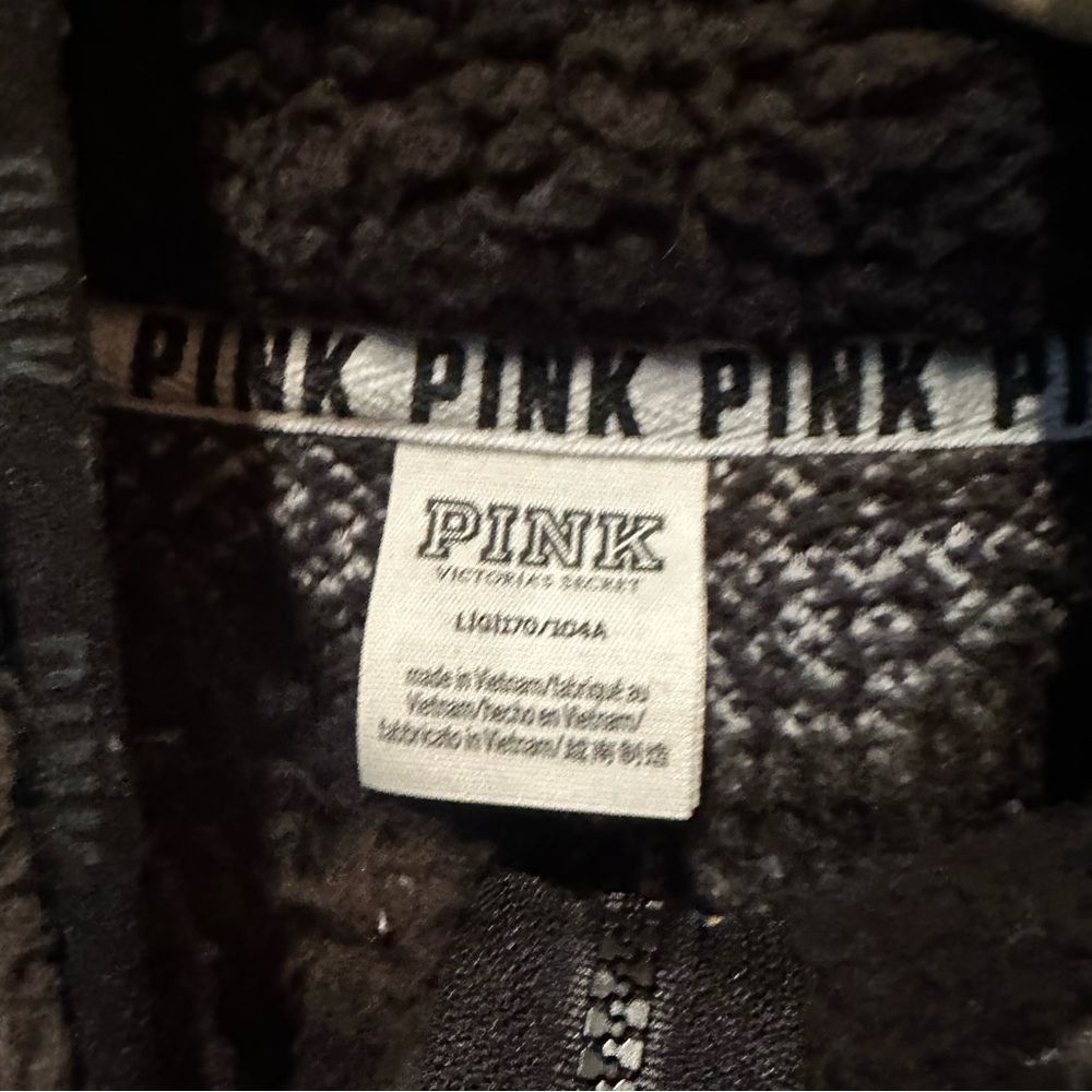 PINK Victoria's Secret Men's Green Camouflage Zip-Up Sweater - Picture 4 of 4